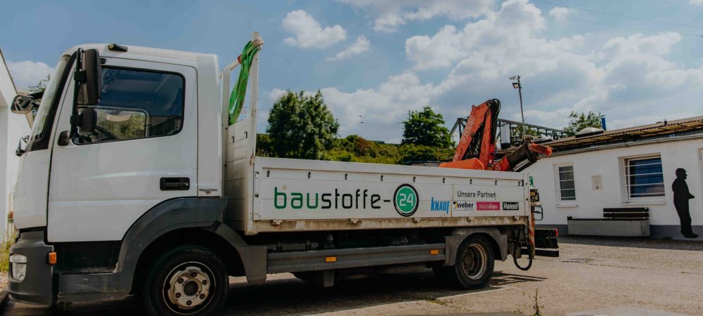 Baumaterial direkt zu Ihrer Baustelle liefern lassen mit Baustoffe-24